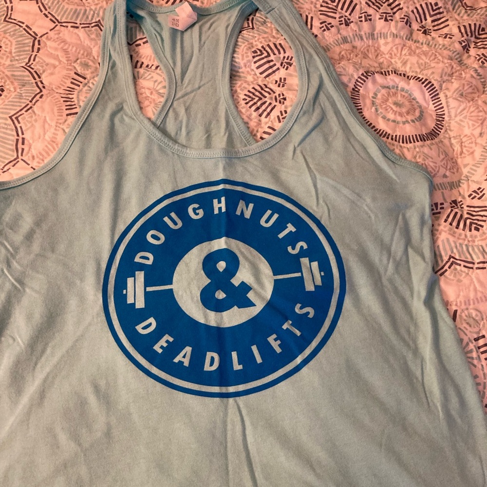 Doughnuts and Deadlifts super cute women’s tank top size XL
